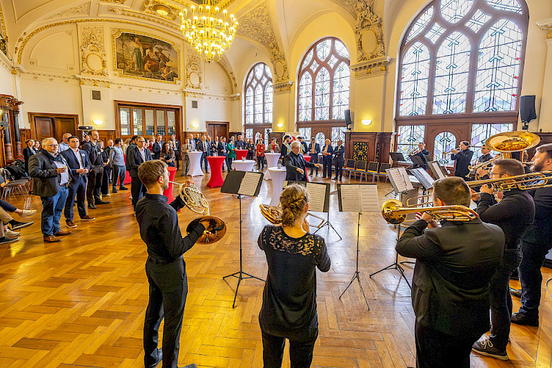 Zum Auftakt des Neuberufenen-Empfangs im Stadthaus spielte das Bläserensemble der Evangelischen Hochschule für Kirchenmusik.